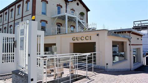 RADDOPPIA IL “CUORE” DI GUCCI A NOVARA 